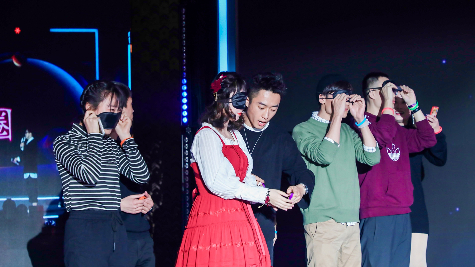 ���κ���ĳ���(hu��)�Α�